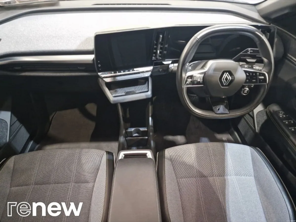 Renault Megane E-Tech EV40 130hp Techno - Image 2