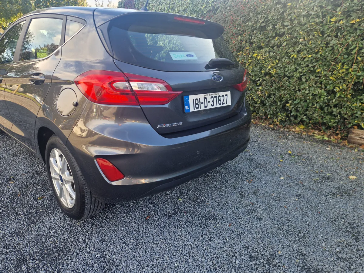 Ford Fiesta TITANIUM 2018 - Image 3