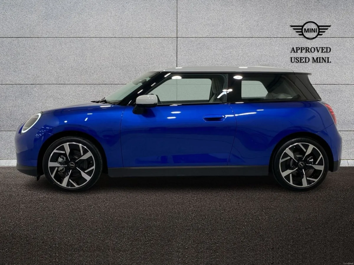 Mini Cooper Cooper E - Image 3
