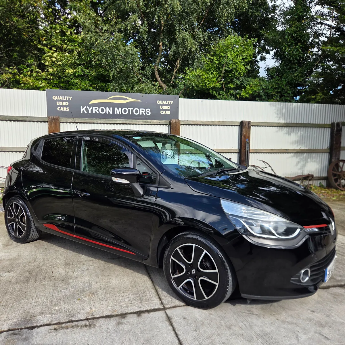 2014 Renault Clio 1.2 Petrol Dynamique – 107,000km - Image 3