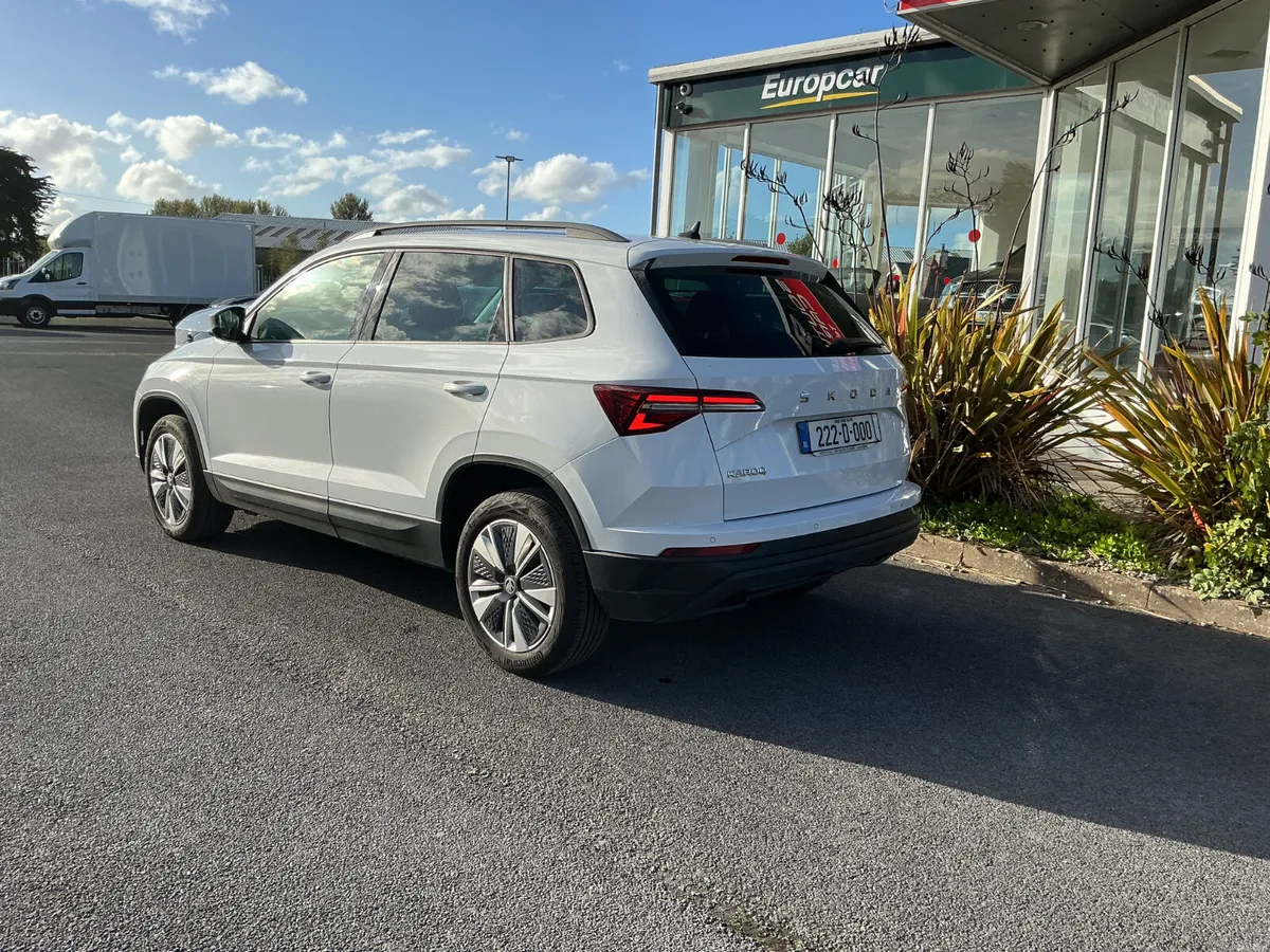 2022 SKODA KAROQ SE DRIVE TDI SCR MANUAL DIESEL ES - Image 6