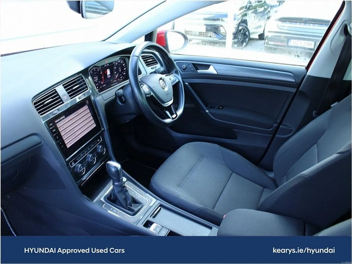 Volkswagen Golf 1.2 PETROL - AUTOMATIC - Image 5