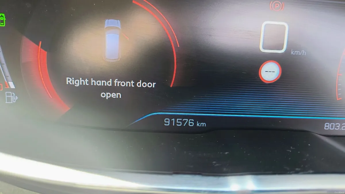 Peugeot 3008 2019 - Image 2