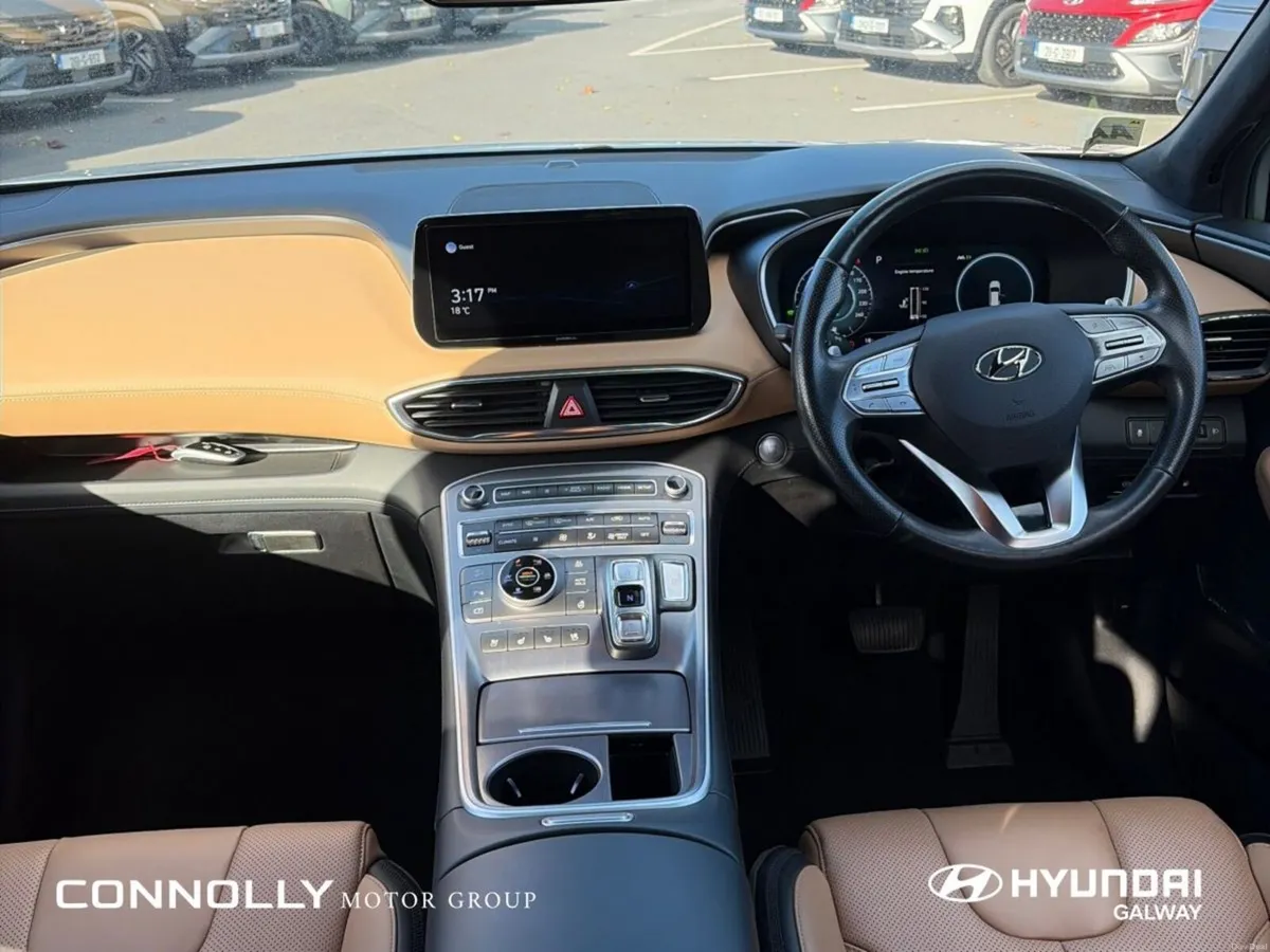 Hyundai Santa Fe 1.6 PHEV 4WD Executive Plus Auto - Image 4