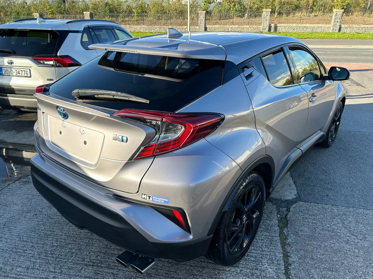 TOYOTA C-HR 2019, 1.8 HYBRID AUTO LOW KM HIGH SPEC - Image 6