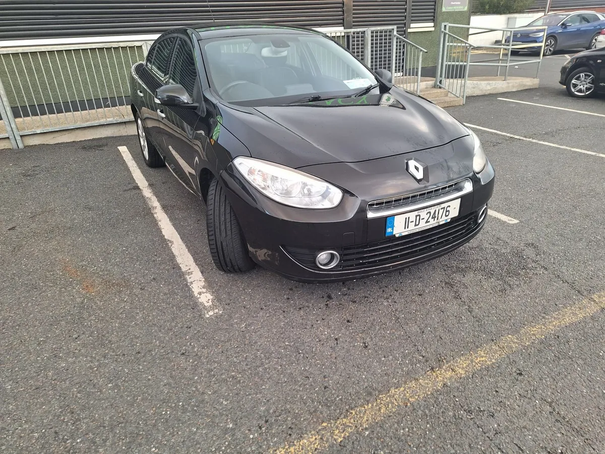 Renault Fluence 2011 LOW MILEAGE - Image 6