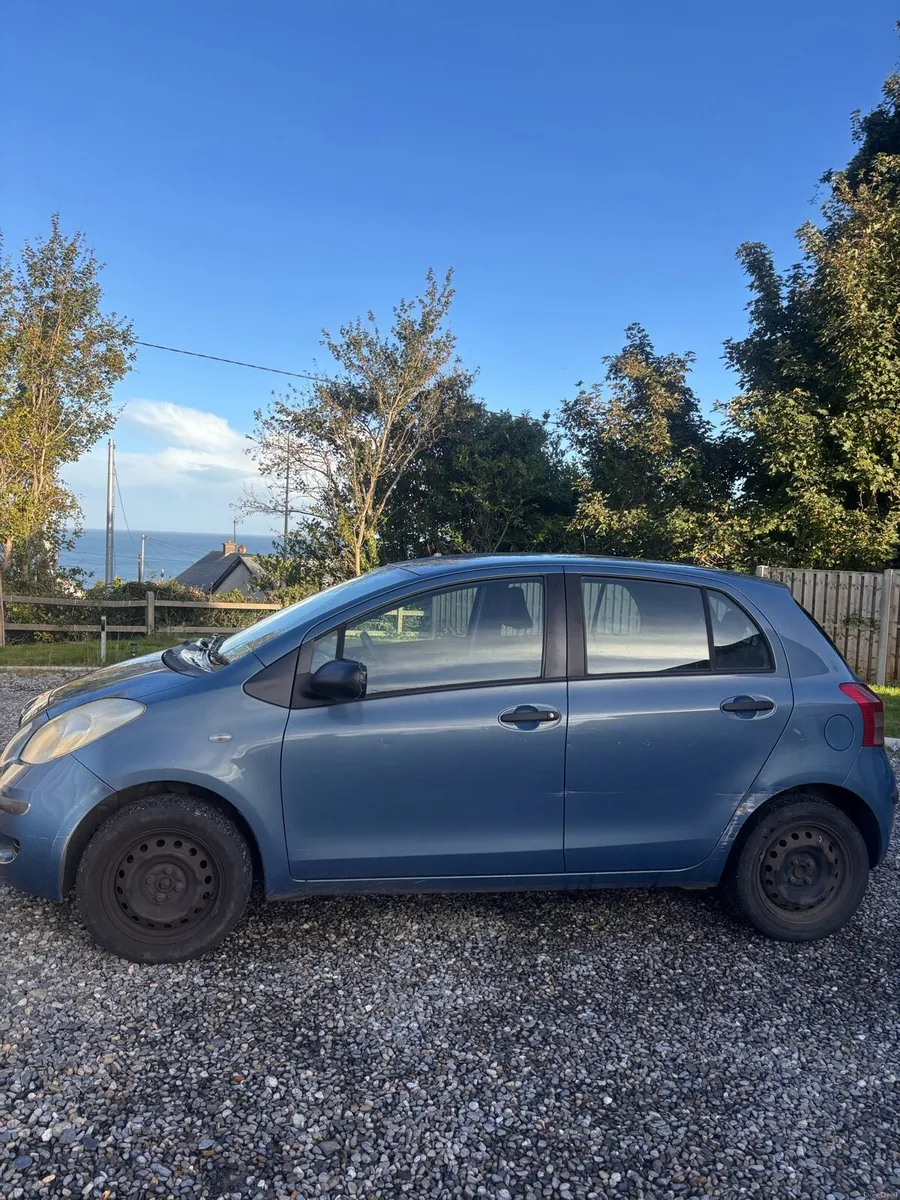 Toyota Yaris 1.0L 2007 (180,000km) - Image 2