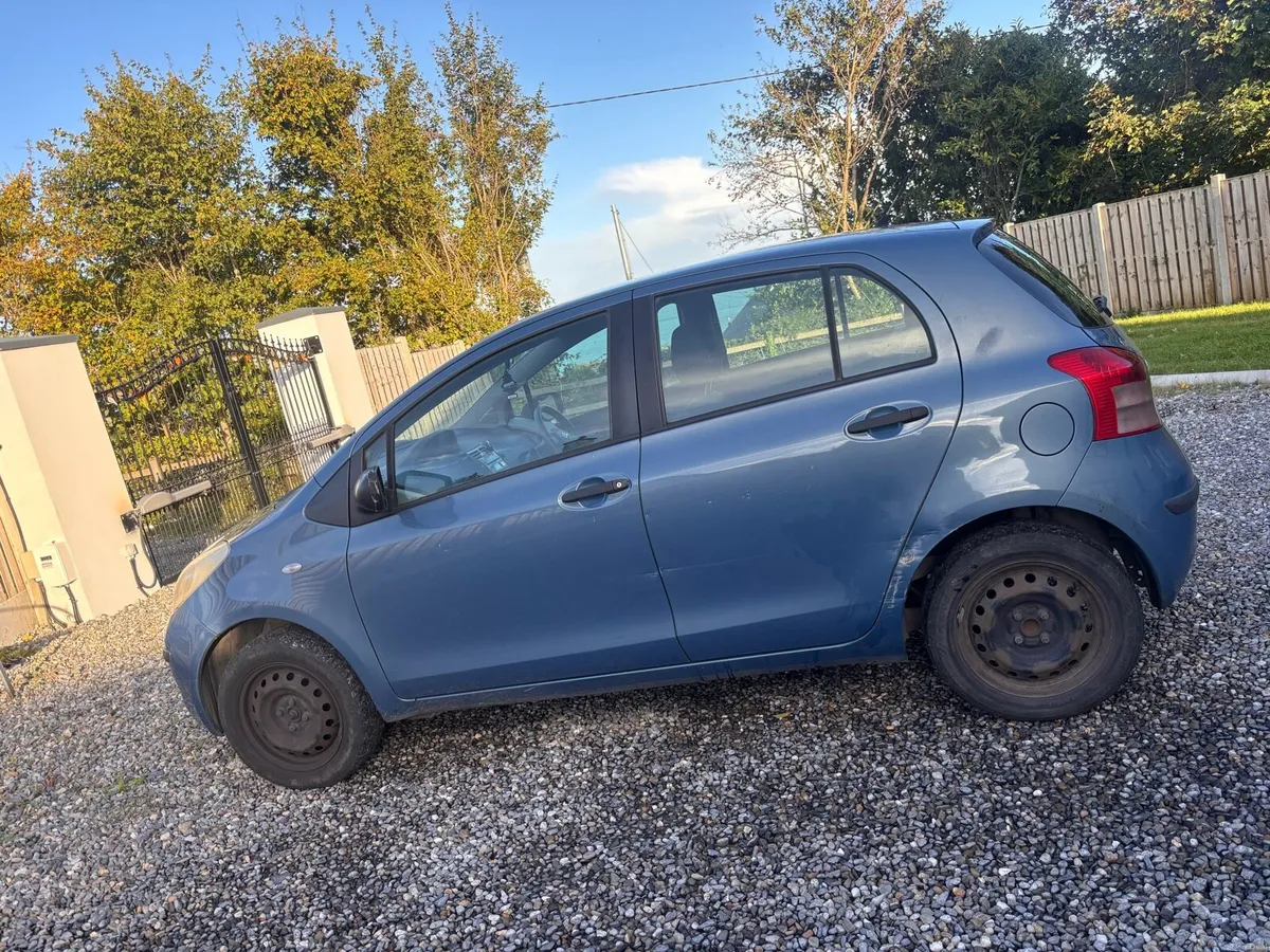 Toyota Yaris 1.0L 2007 (180,000km) - Image 3