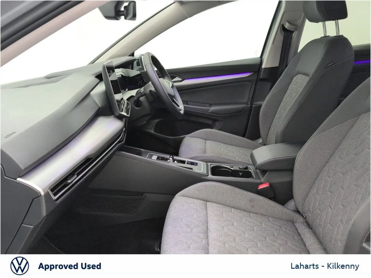 Volkswagen Golf EDITION 75 1.5TSI 5DR 116HP MHEV * - Image 4