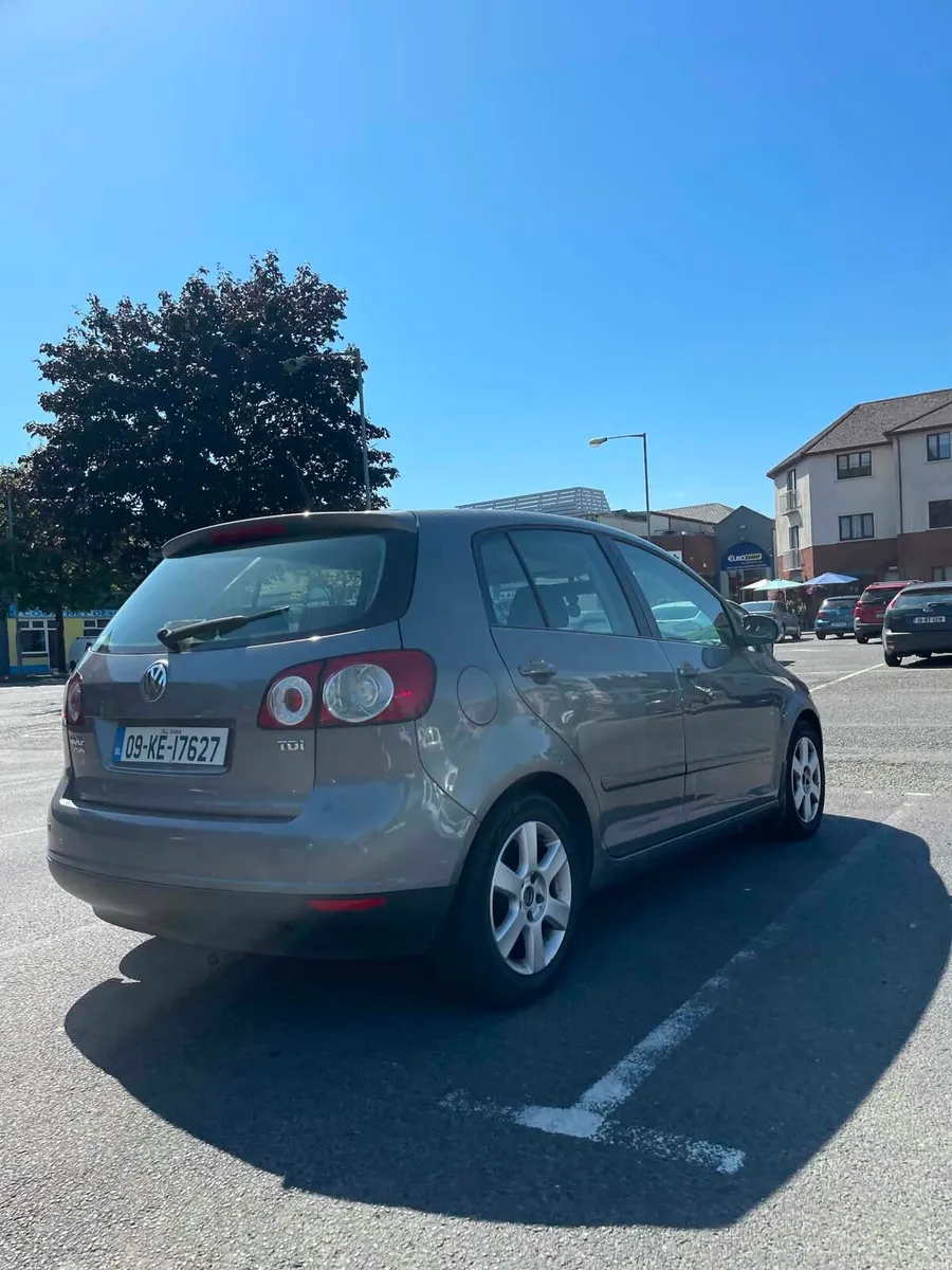 2009 golf plus 1.9 tdi nct just out - Image 1