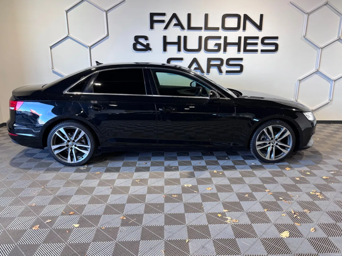 AUDI A4 2.0 TDI ULTRA - Image 4