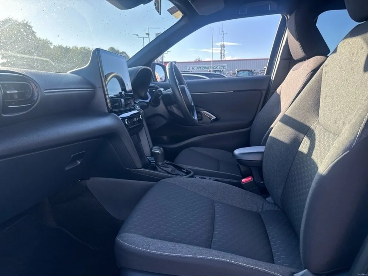 Toyota Yaris Cross Yaris Cross Lunasport Mon *€3,8 - Image 6