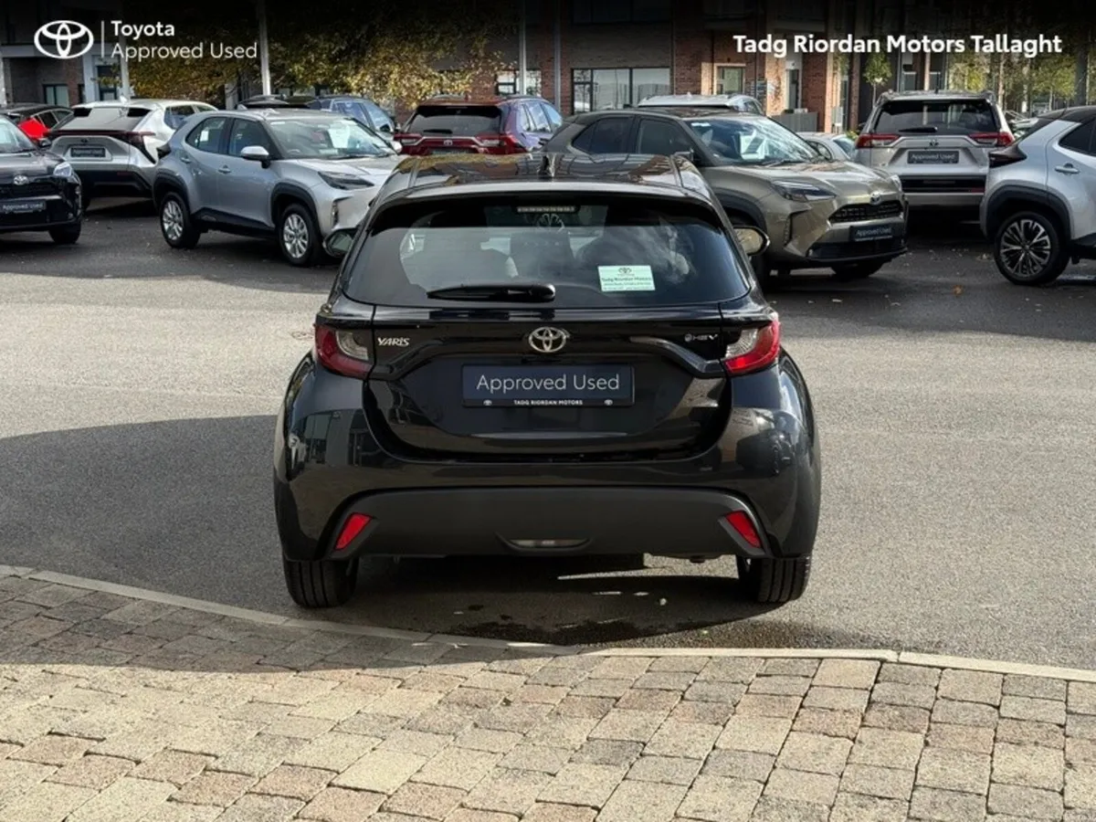 Toyota Yaris HEV Luna *** SAVE €3500 ON THIS 261 Y - Image 4