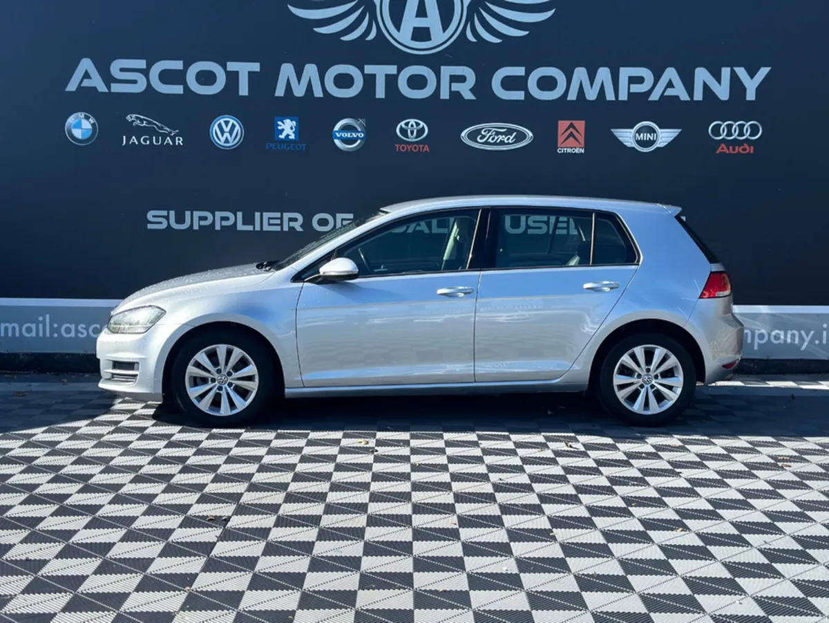 Volkswagen Golf 1.2 Petrol, Automatic - Image 4