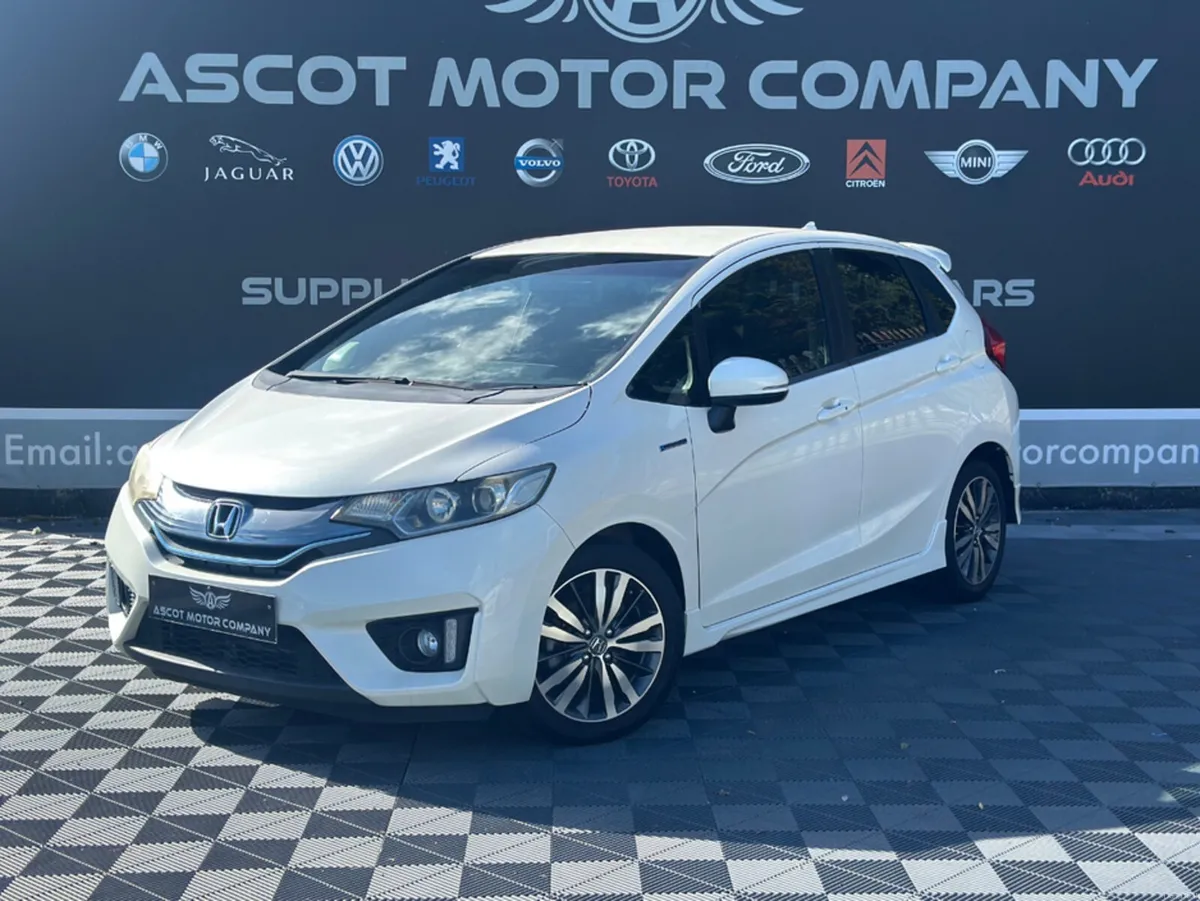 Honda Fit 1.5 Petrol Hybrid - Image 2