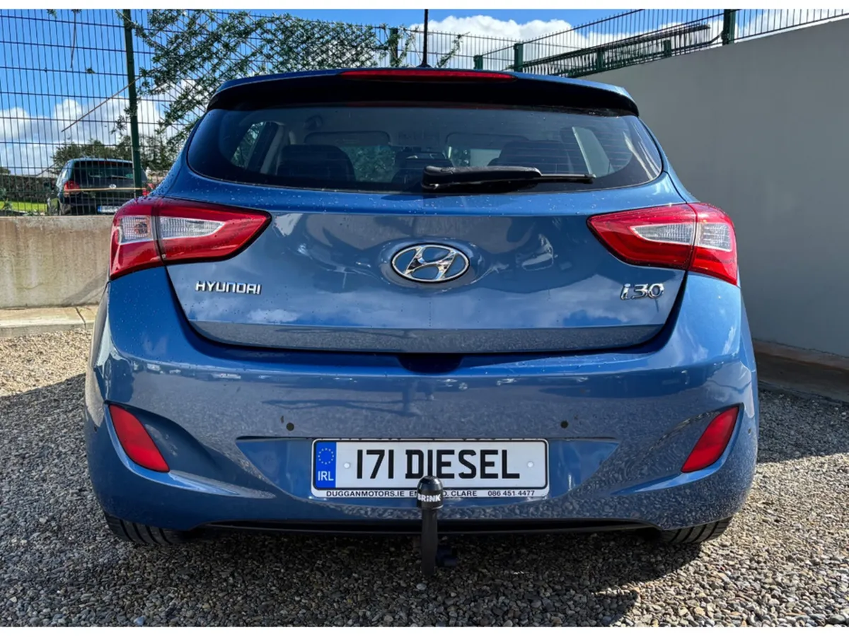 Hyundai i30 PREMIUM BLUE DRIVE CR CRDI - Image 6