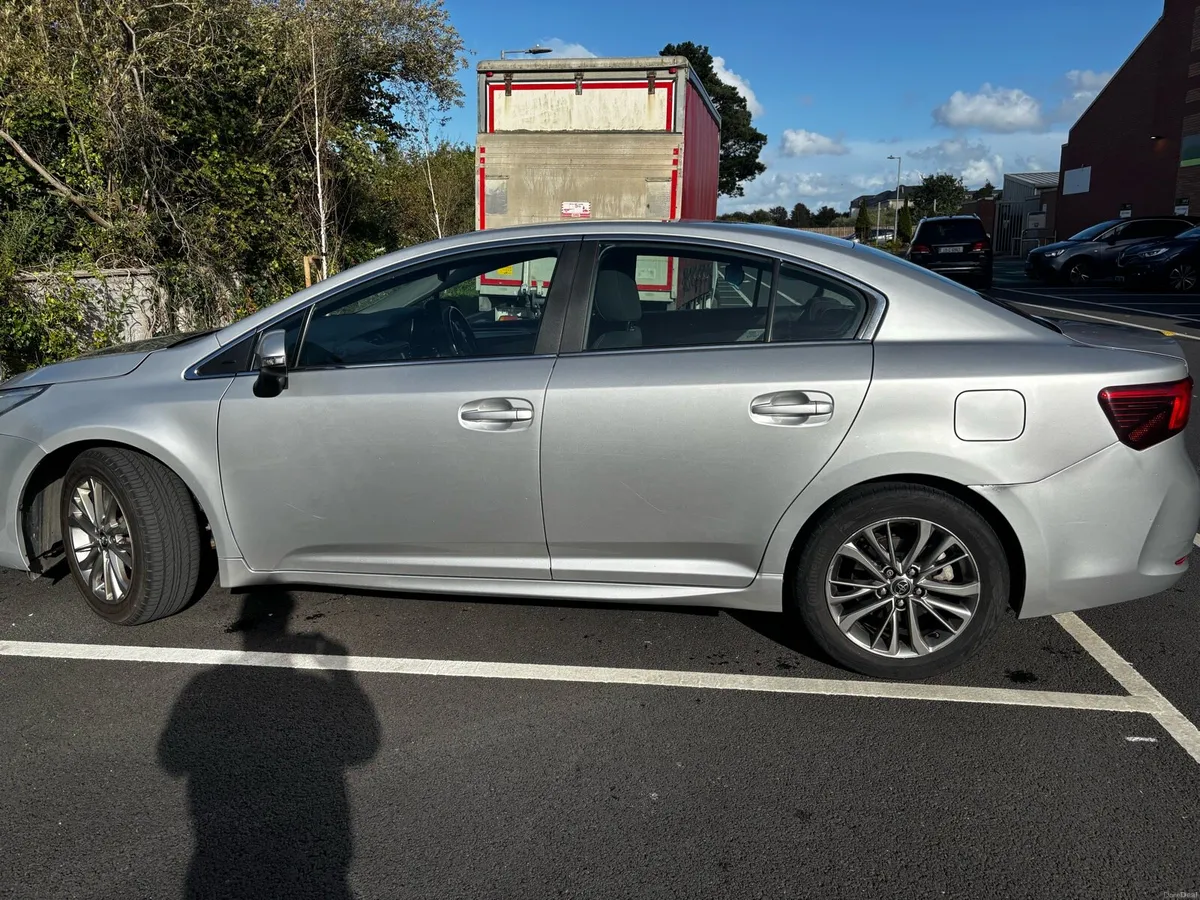 2018 Toyota Avensis Business Edition. NCT 2028 - Image 3