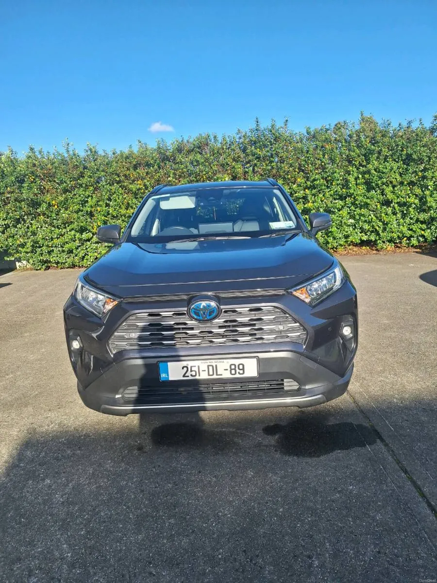 Toyota RAV4 - Image 2
