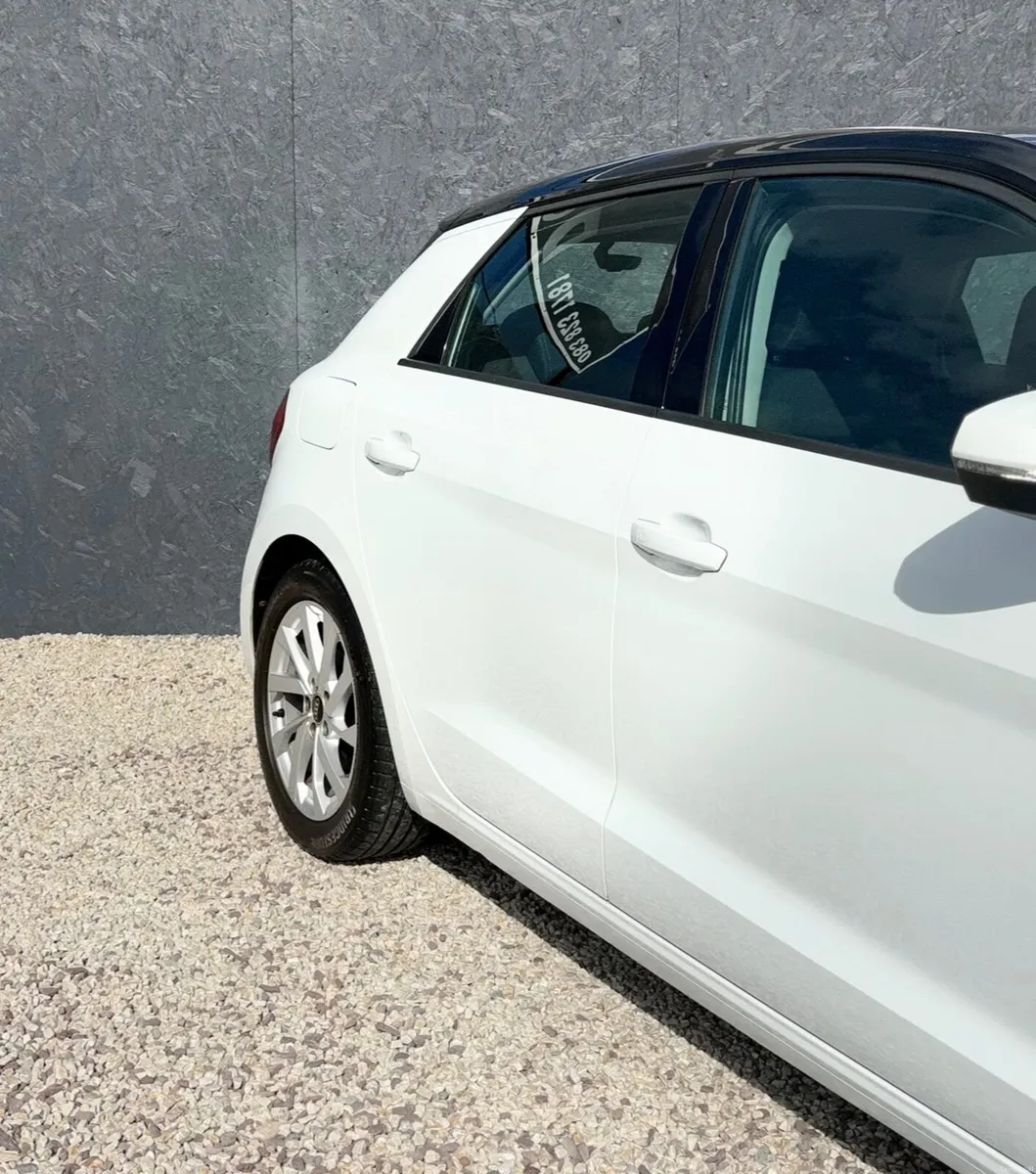 Audi A1 1.0 Automatic 2 Tone 2021 - Image 3