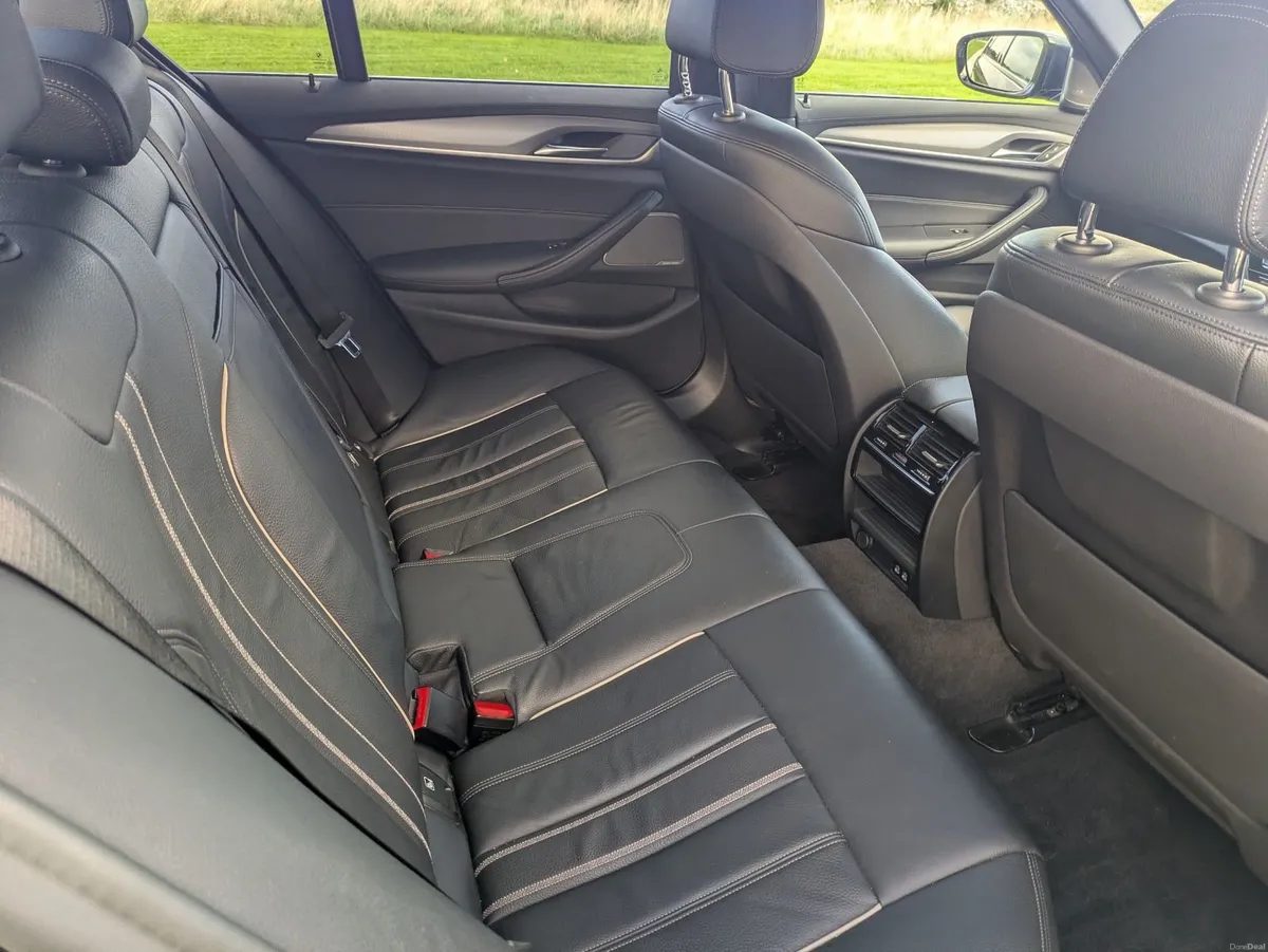 BMW 5-Series 520D M SPORT G30 2020 - Image 4