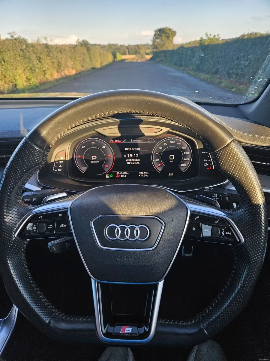 Audi A6 2019 S line with tech pack - Image 5