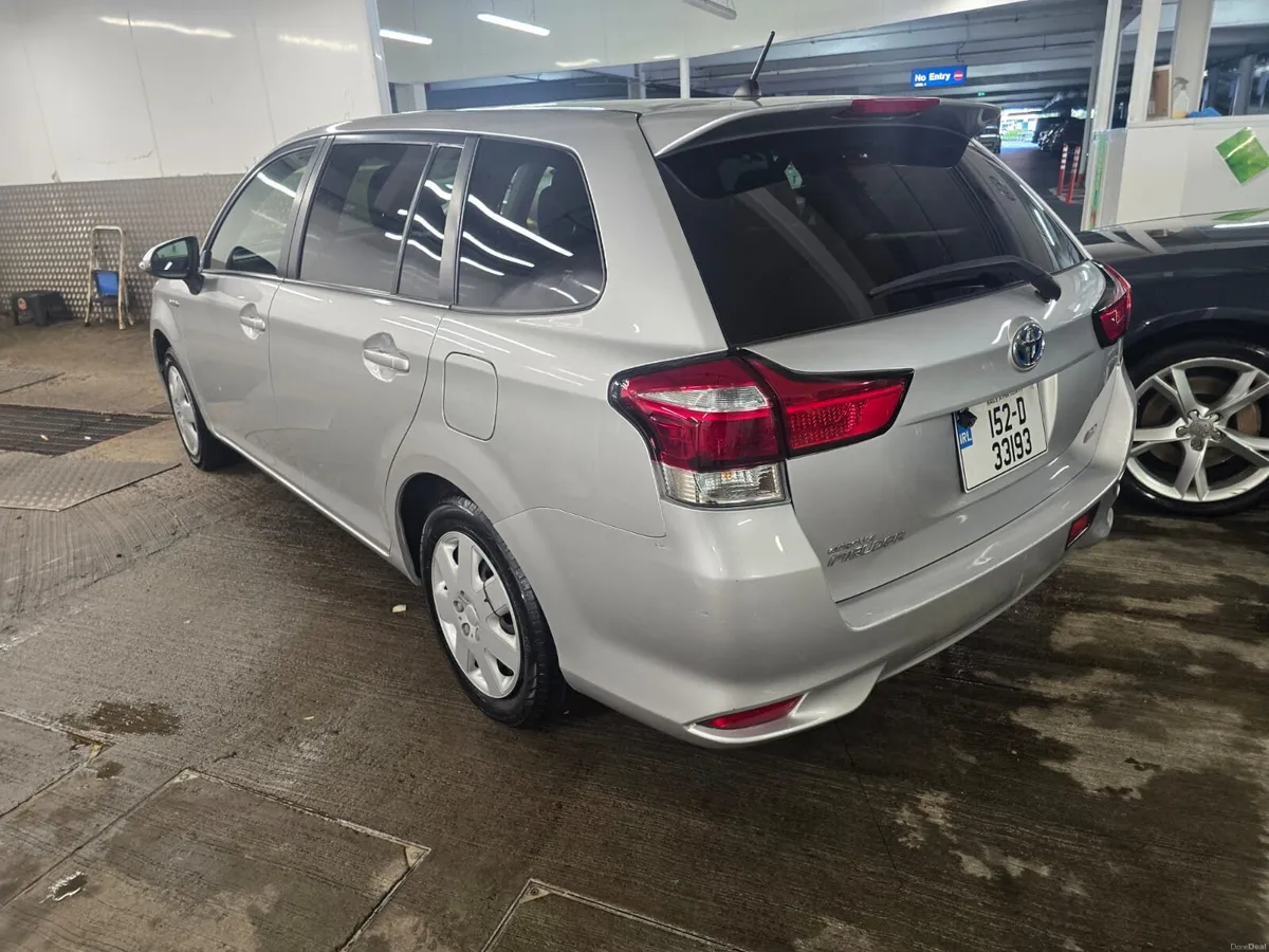 2015 Toyota corolla hybrid automatic ( nct & tax ) - Image 5