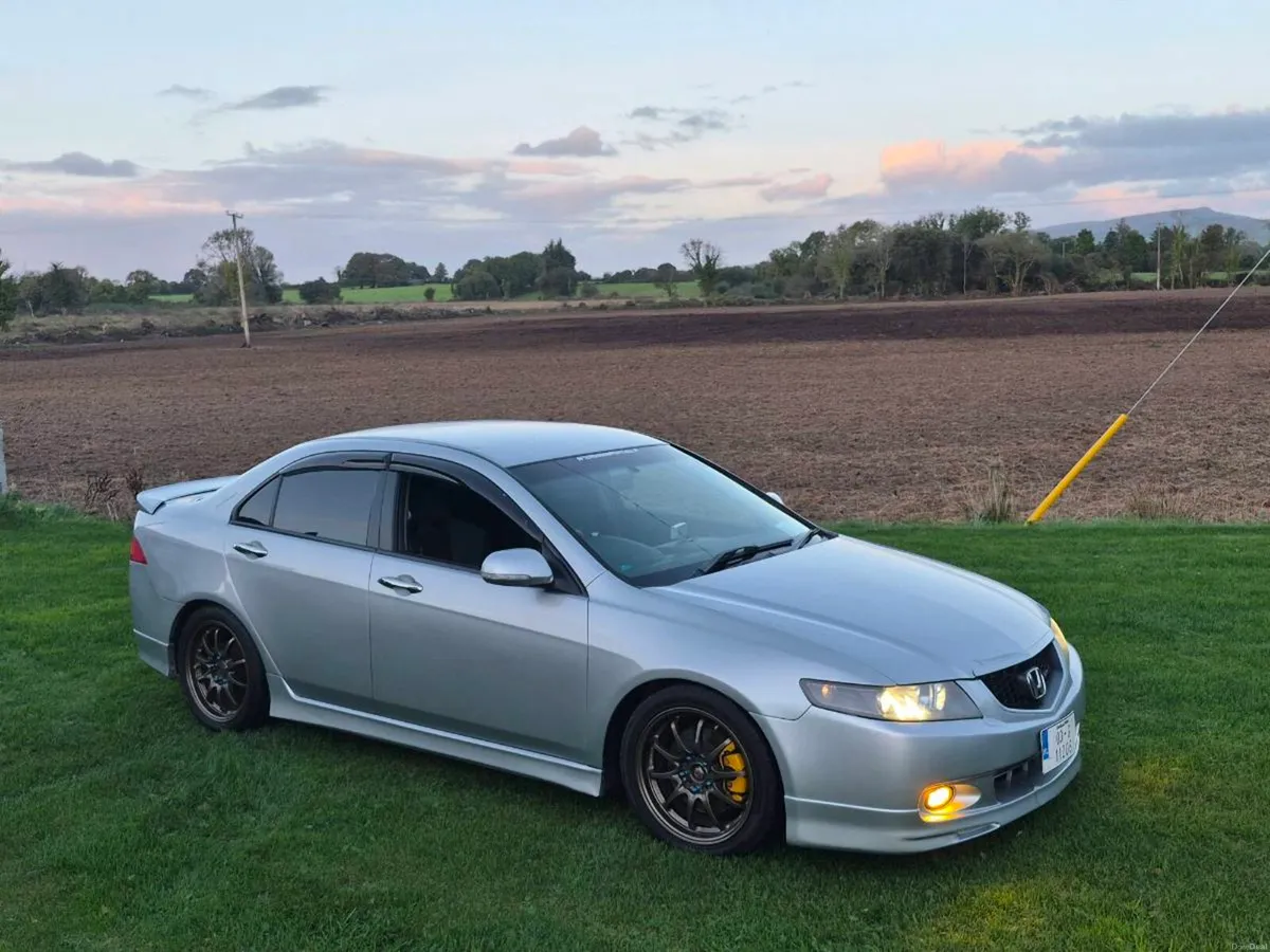 Honda Accord euro r cl7 - Image 1
