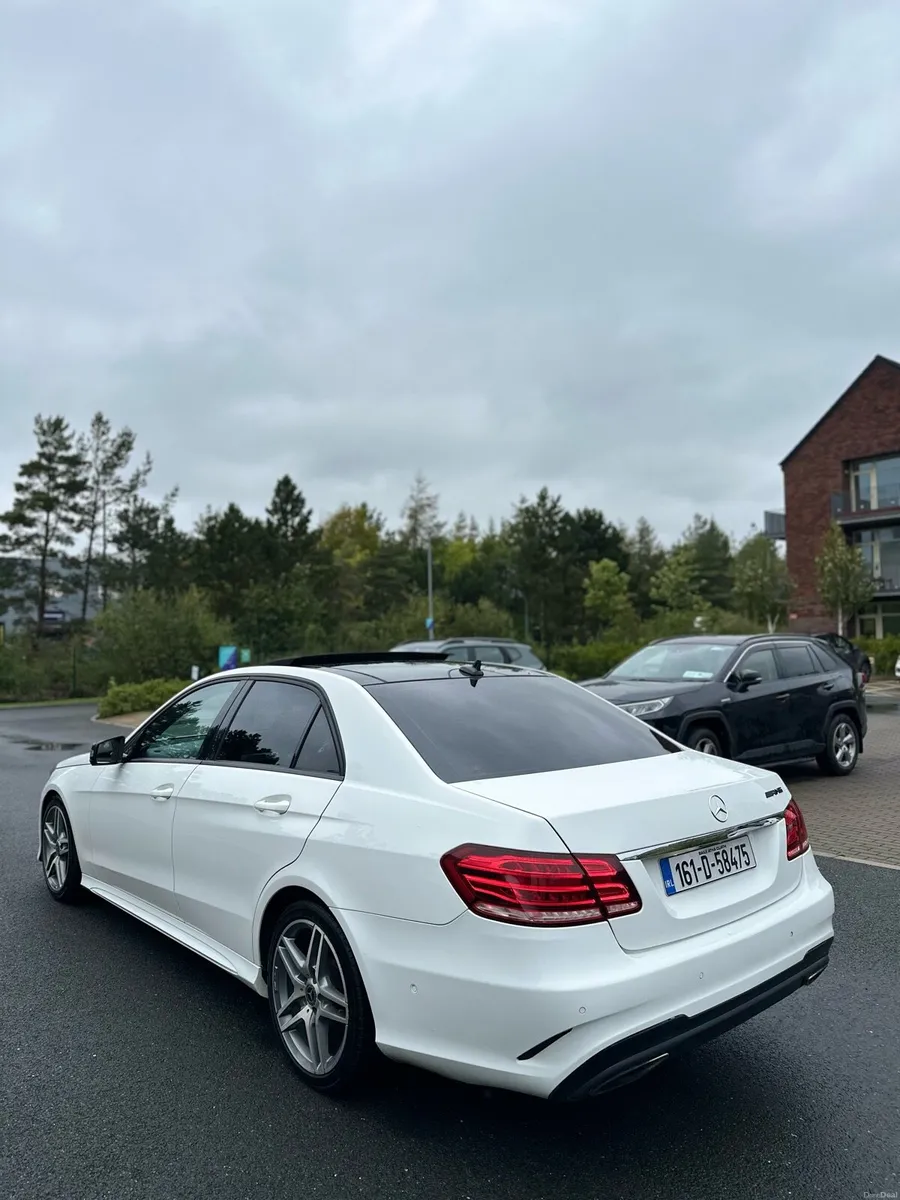 MERCEDES BENZ E220 AMG NCTED - Image 3