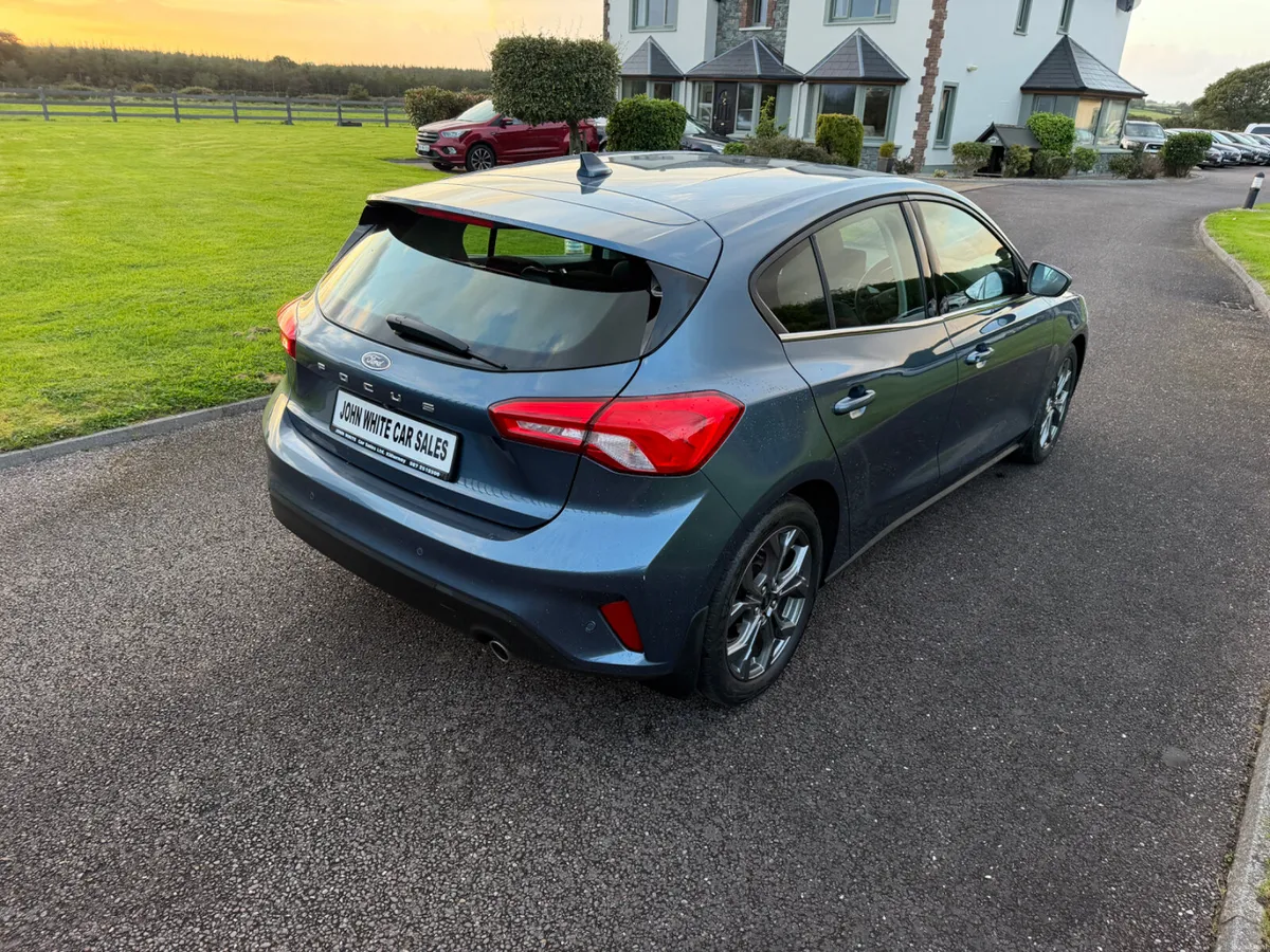 Ford Focus TITANIUM X - Image 4