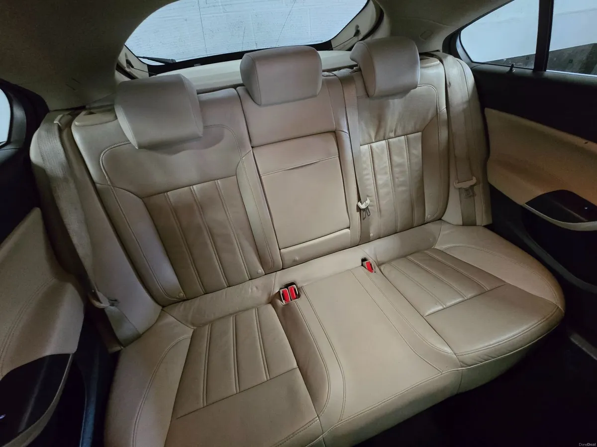 Opel Insignia Elite 2.0L Diesel 2015 - Image 3