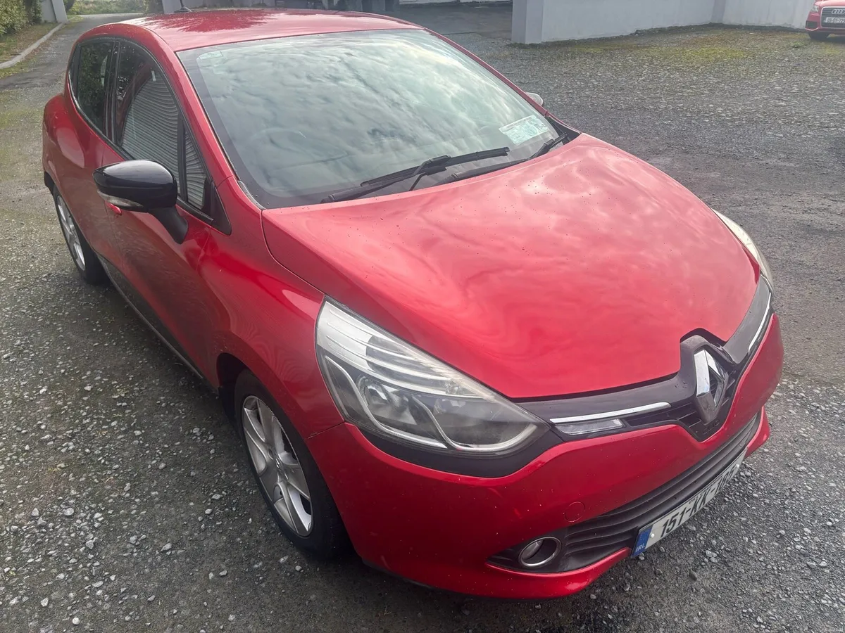 Renault Clio 2015 - Image 1
