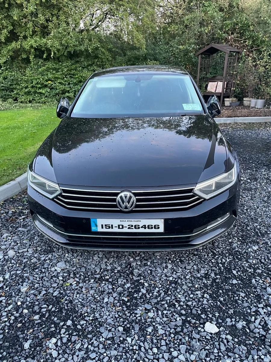 Volkswagen Passat - Image 2