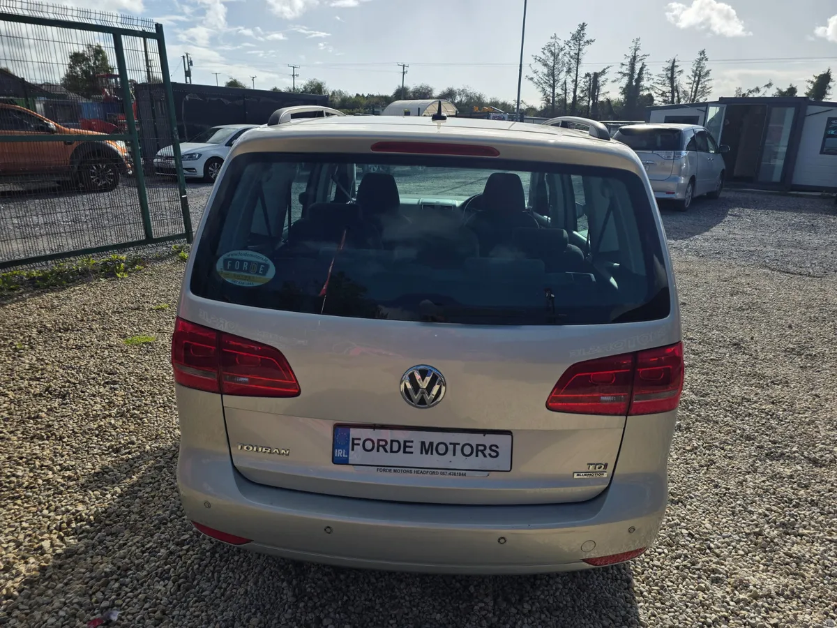 Volkswagen Touran 2014 - Image 5