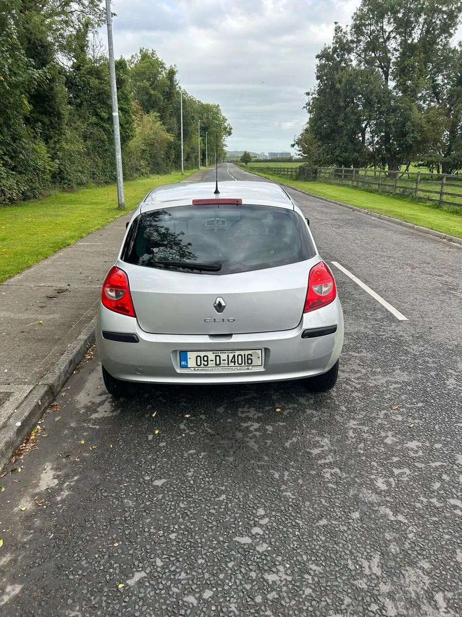Renault Clio - Image 5