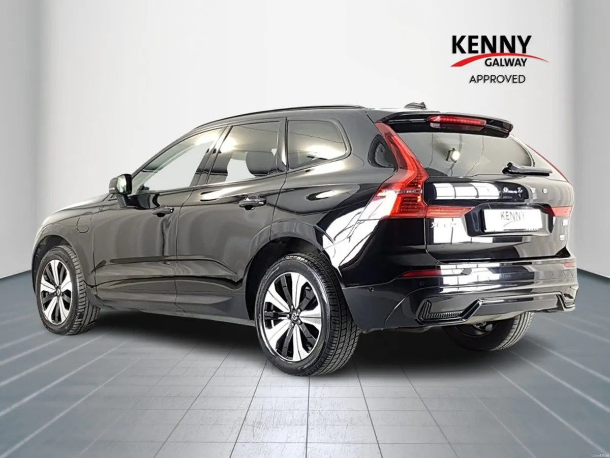 Volvo XC60 T6 PHEV PLUS DARK AWD 5DR - Image 5