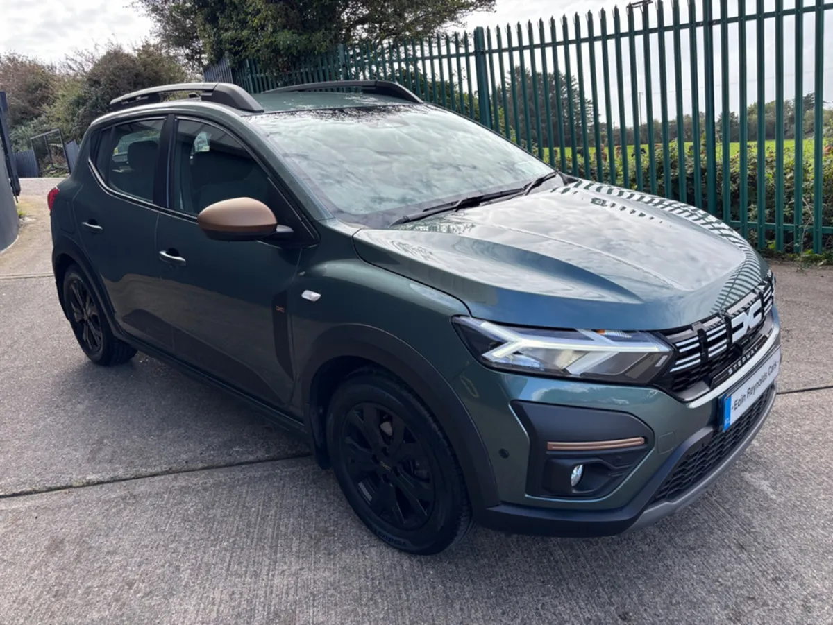 Dacia Sandero STEPWAY EXTREME TCE90 AS NEW!.. - Image 3