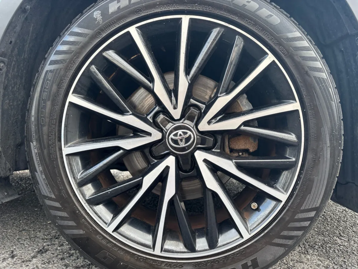 Toyota C-HR 1.2T SOL 4DR - Image 6