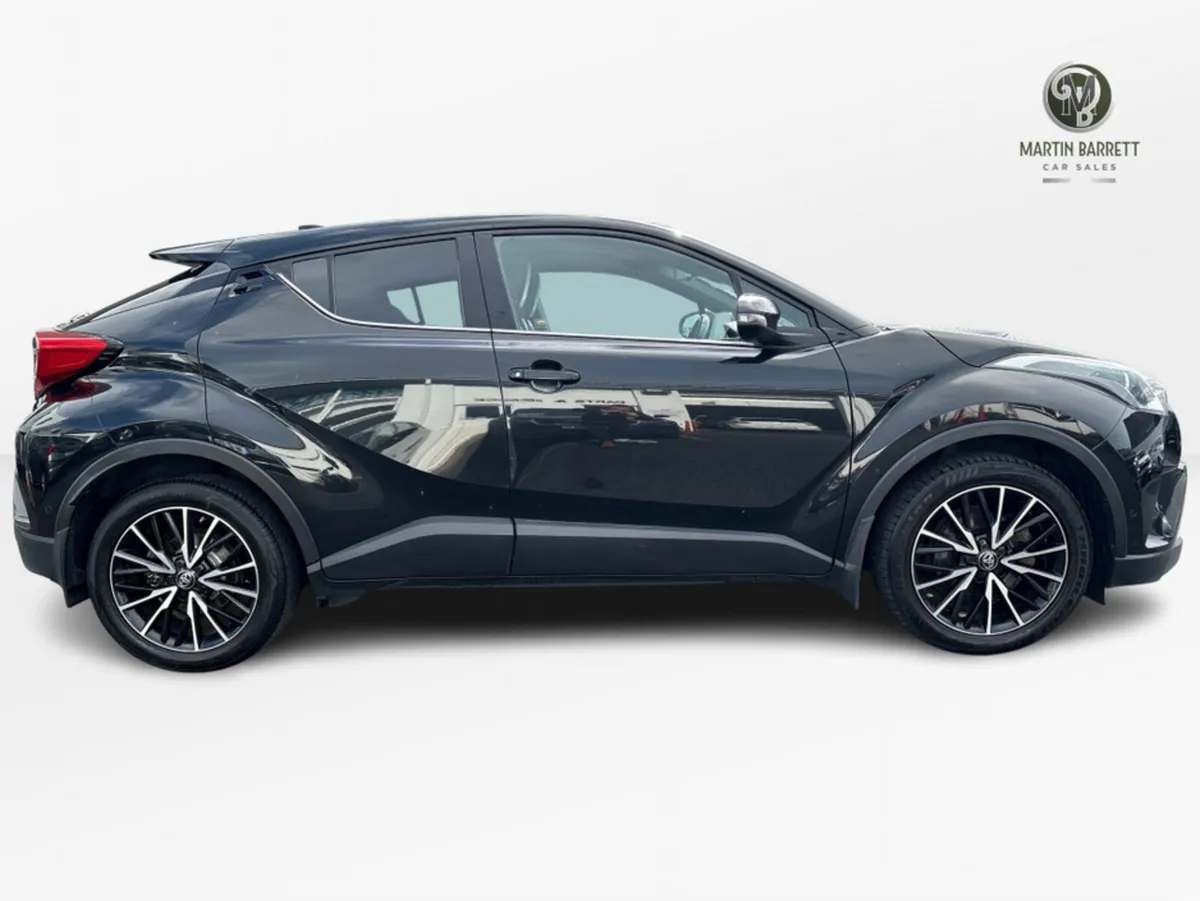Toyota C-HR 1.2T SOL 4DR - Image 4