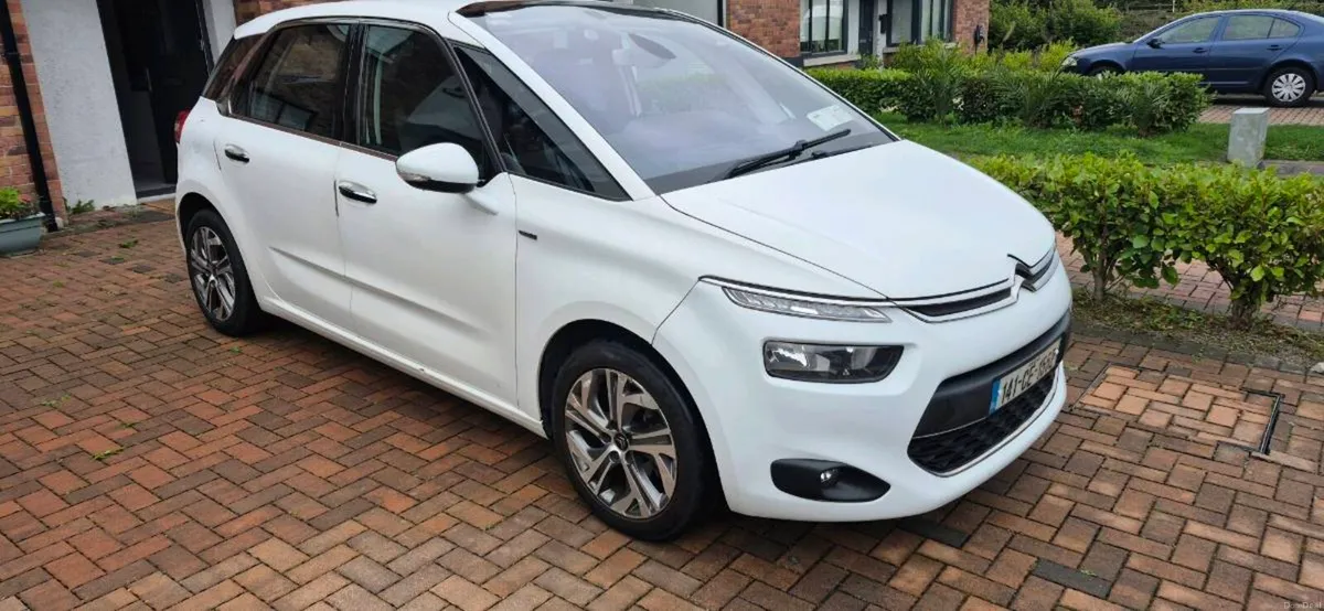 Citroën C4 Picasso 1.6 Diesel Automatic – 2014 - Image 2