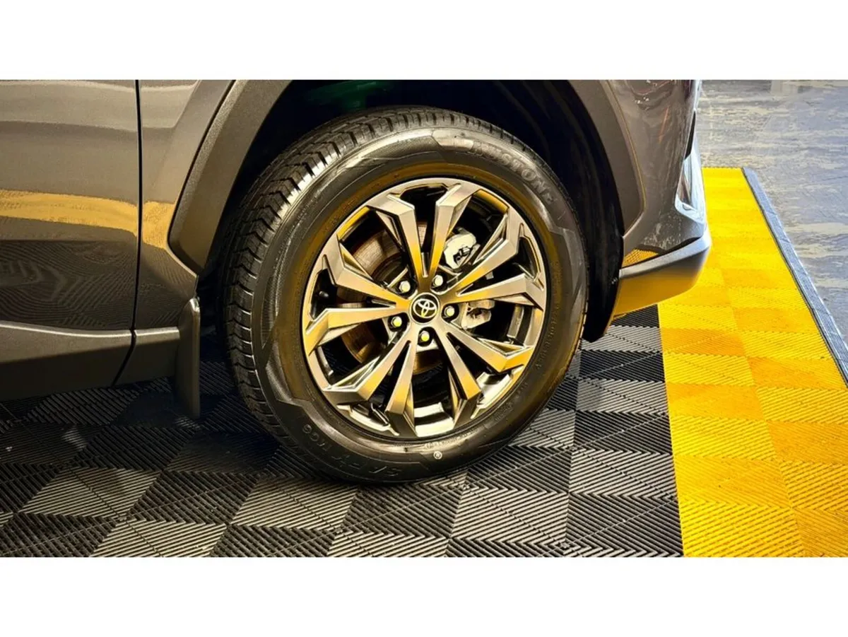 Toyota RAV4 HYBRID G 4WD - Image 5