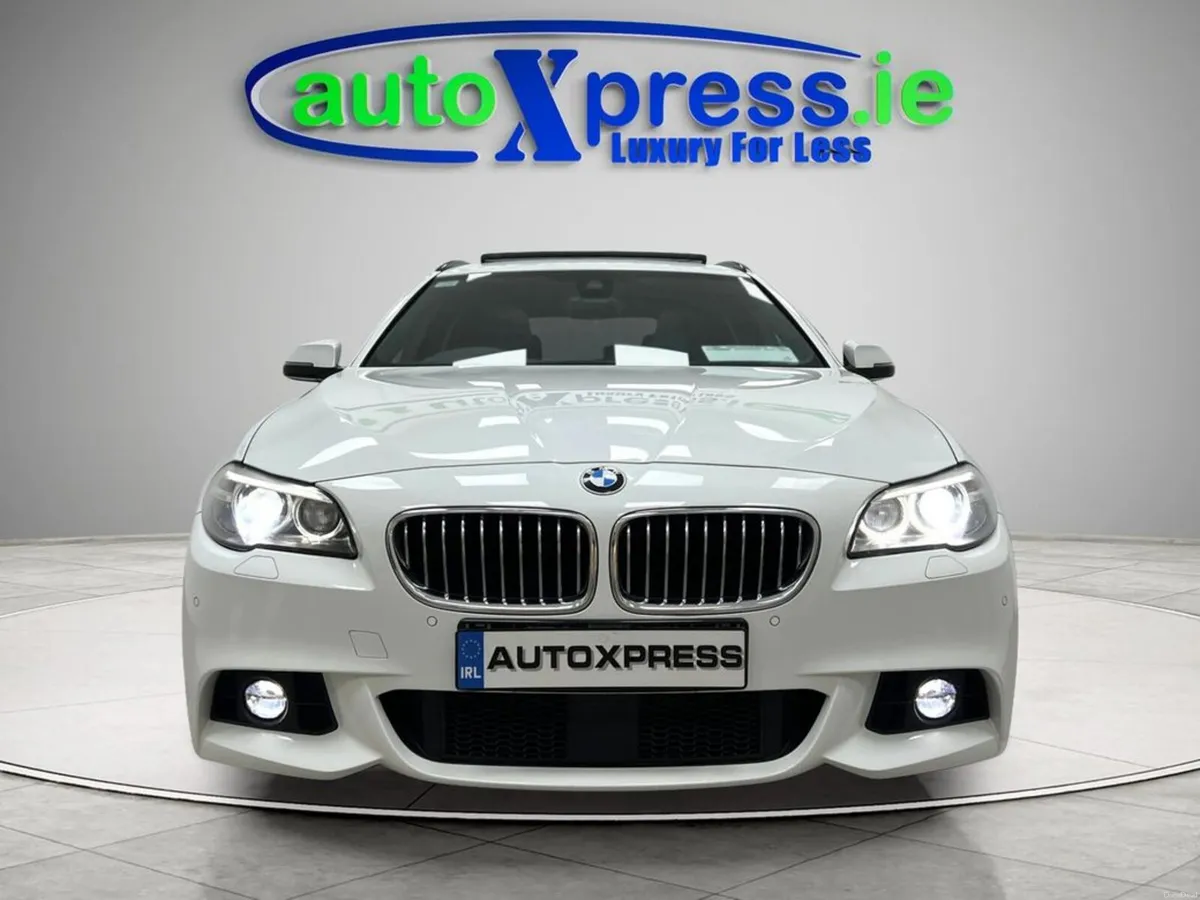 BMW 5-Series M-SPORT 523D TOURING - Image 3