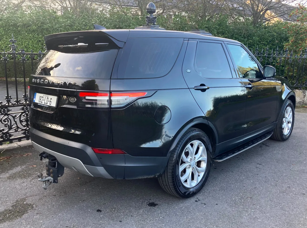 Land Rover Discovery 3.0 TDV6 7 Seater HSE SPEC - Image 6