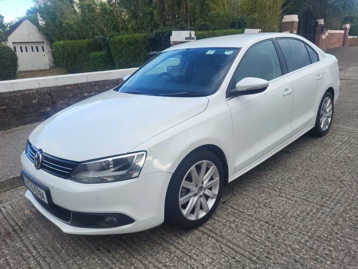 VW Jetta 1.6 TDI: LOW Mileage | NEW NCT - Image 3