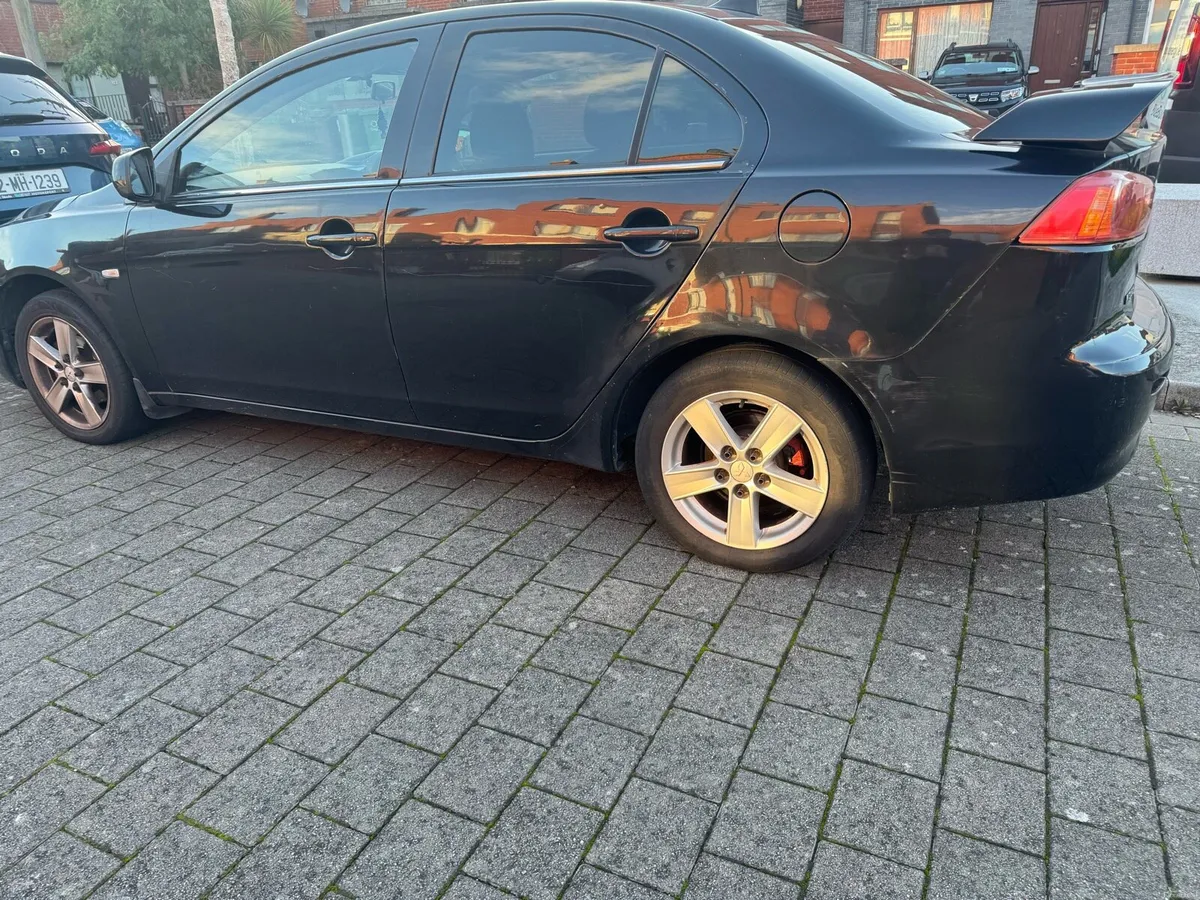 Automatic Lancer 2008 - Image 4