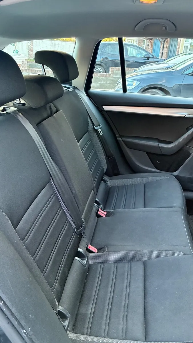 Skoda Octavia 2017 - Image 5