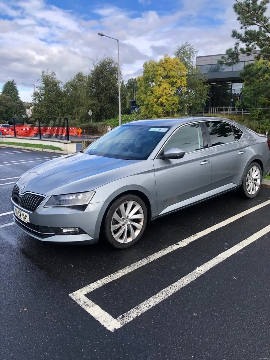 Skoda Superb 2017 - Image 1