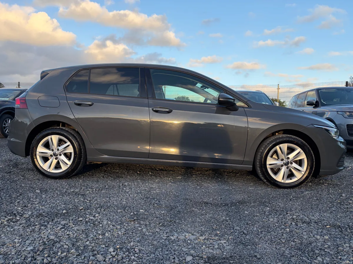 2021 VW  GOLF 2.0 TDI LIFE LOW KMS - Image 3