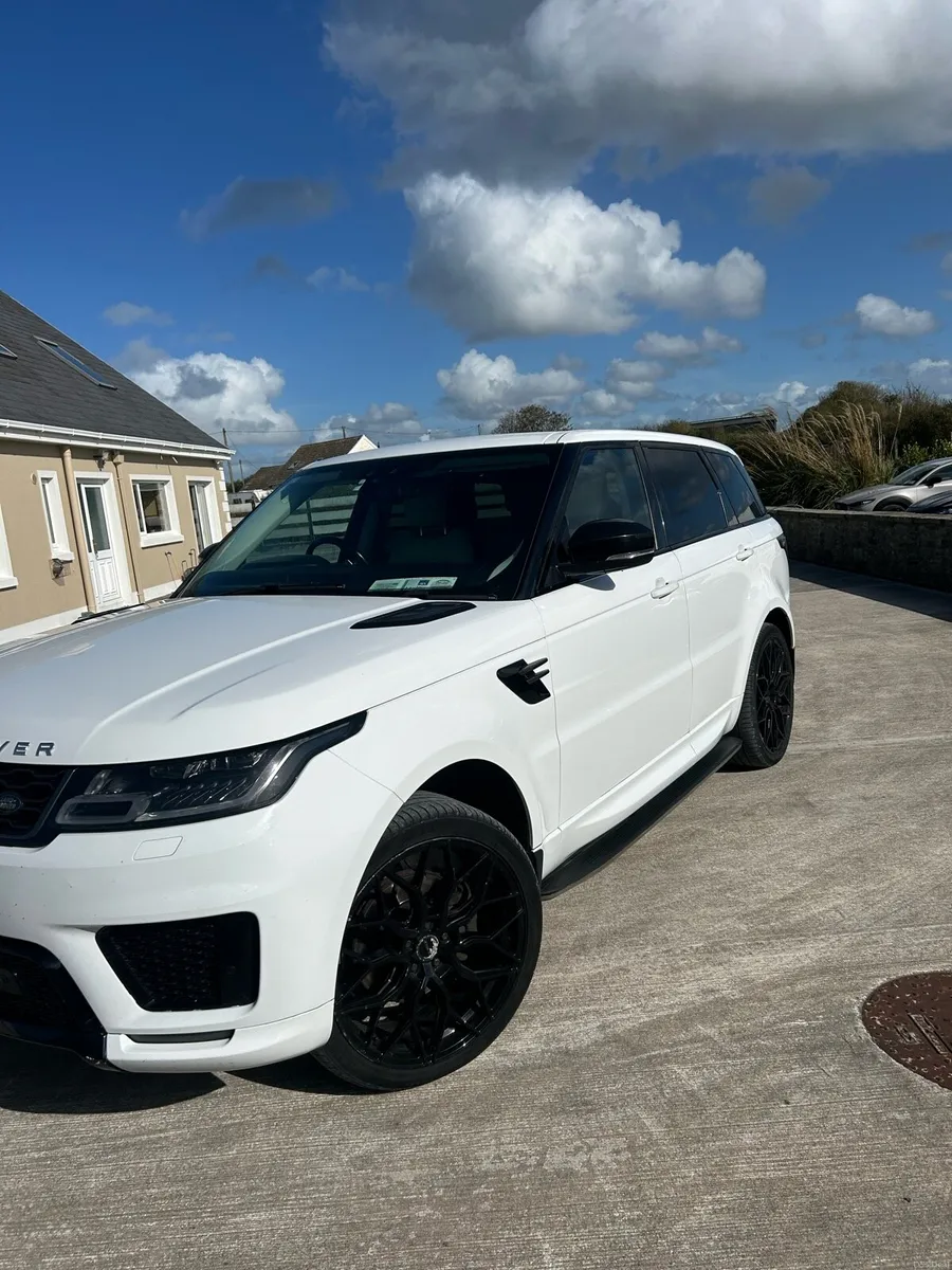 Land Rover Range Rover Sport - Image 2