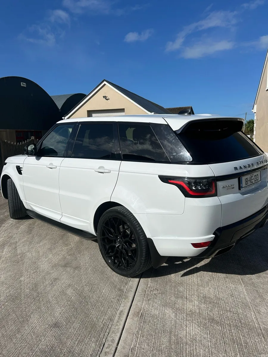 Land Rover Range Rover Sport - Image 4