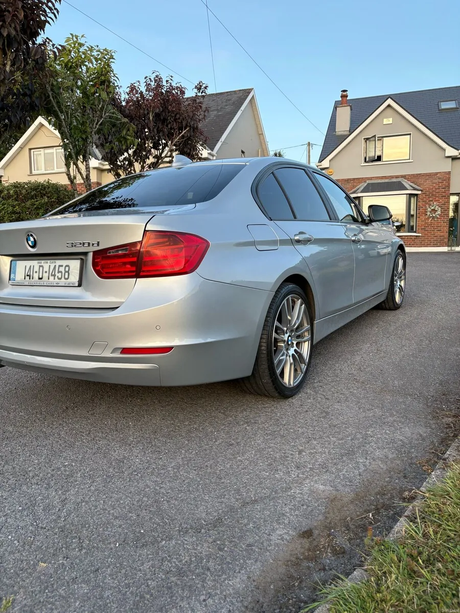 BMW 320D F30 - Image 5